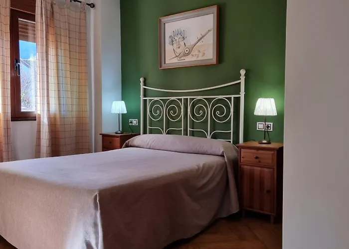 Apartamentos Rurales La Platea